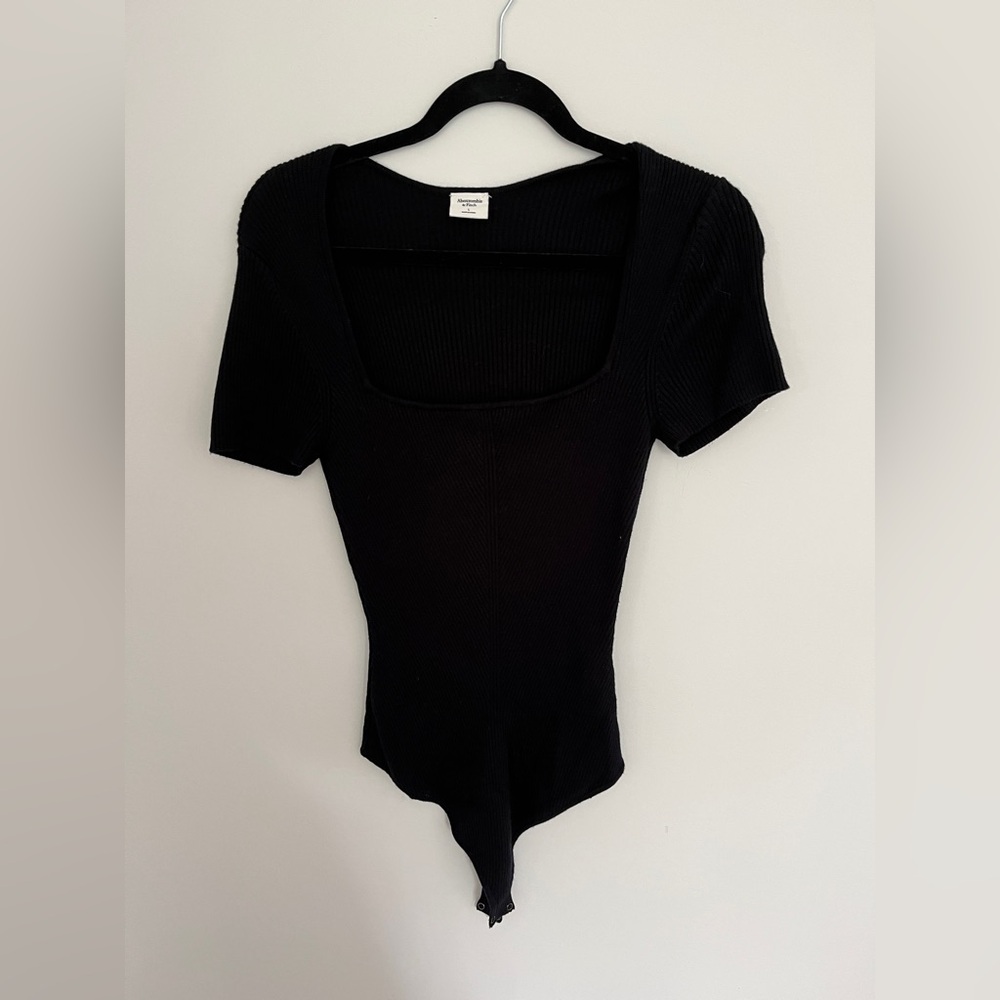 Abercrombie & Fitch black ribbed knit bodysuit